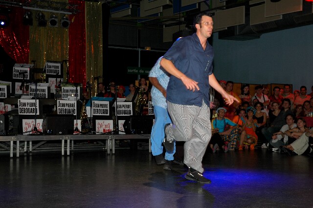 min 2005 11 12 fous swing 269